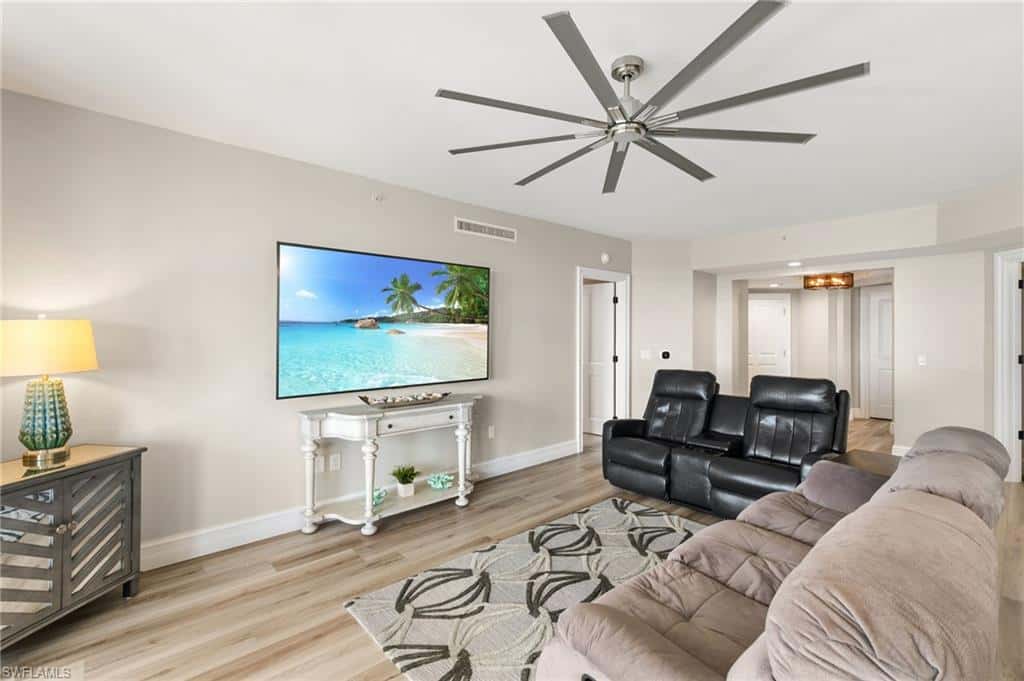 1060 Borghese Ln #902, Naples, photo 8