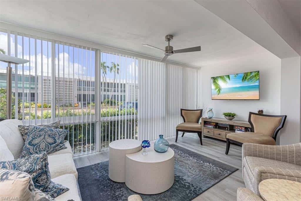 2100 Gulf Shore Blvd #111, Naples, photo 17
