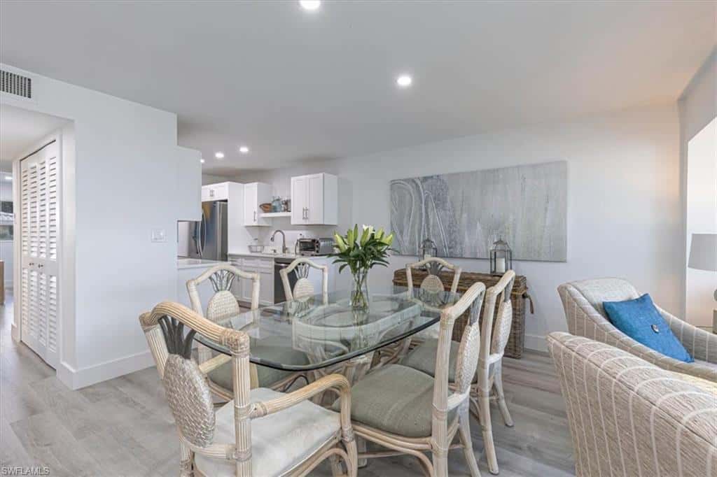 2100 Gulf Shore Blvd #111, Naples, photo 16