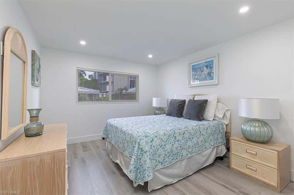 2100 Gulf Shore Blvd #111, Naples, photo 15