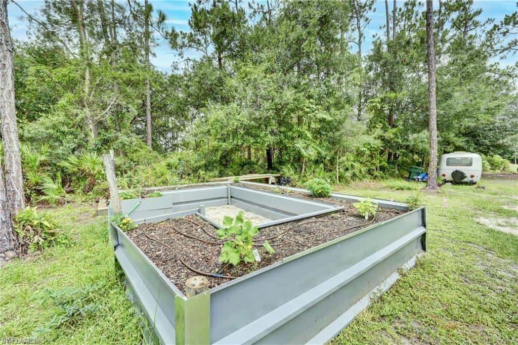 985 Honeybee Dr, Naples, photo 9