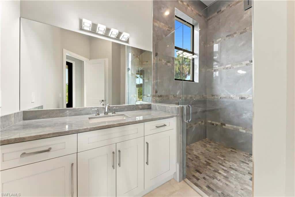 1361 Golden Gate Blvd, Naples, photo 27