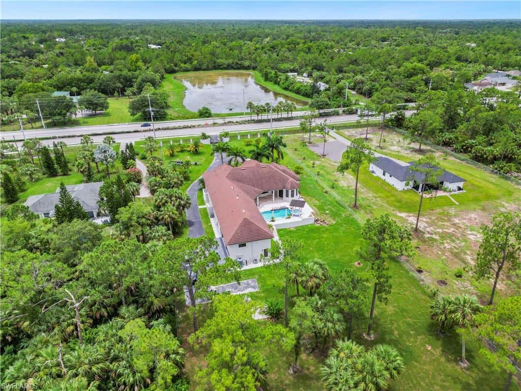 1361 Golden Gate Blvd, Naples, photo 6