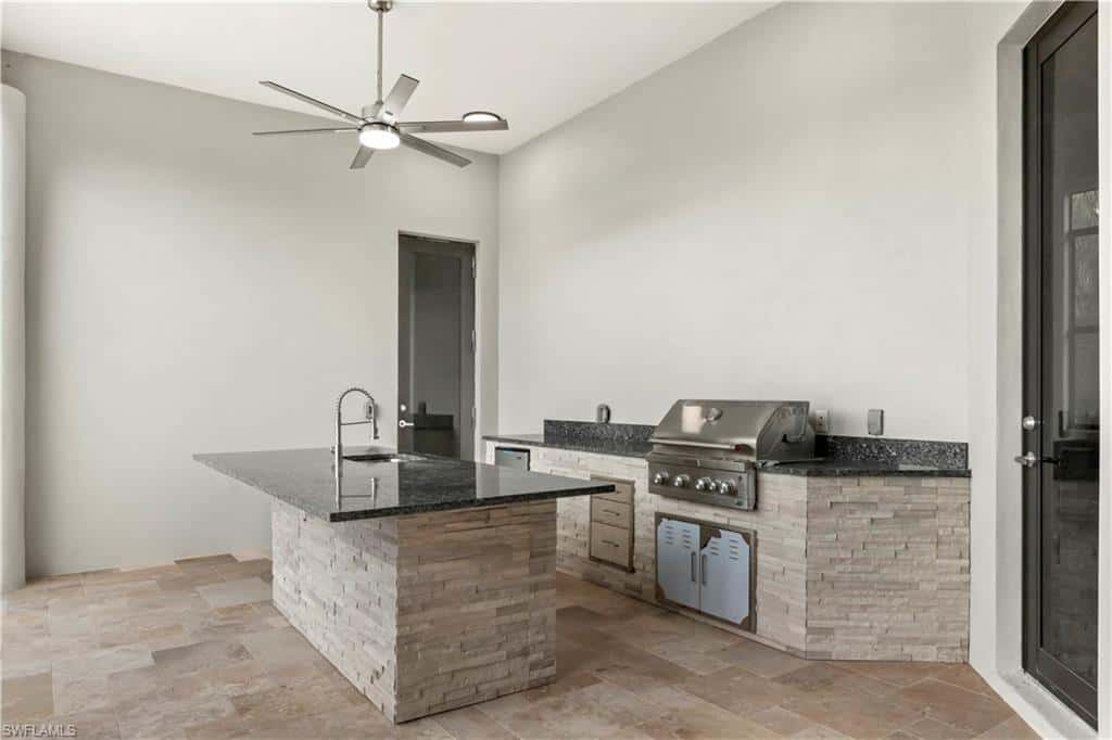 1361 Golden Gate Blvd, Naples, photo 12