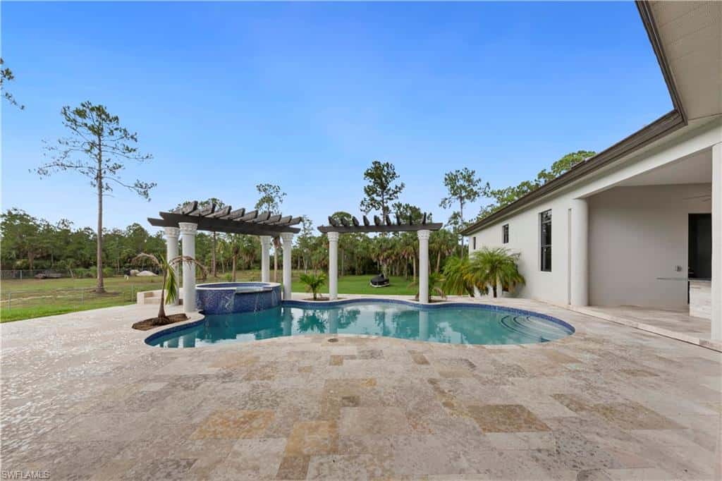 1361 Golden Gate Blvd, Naples, photo 10