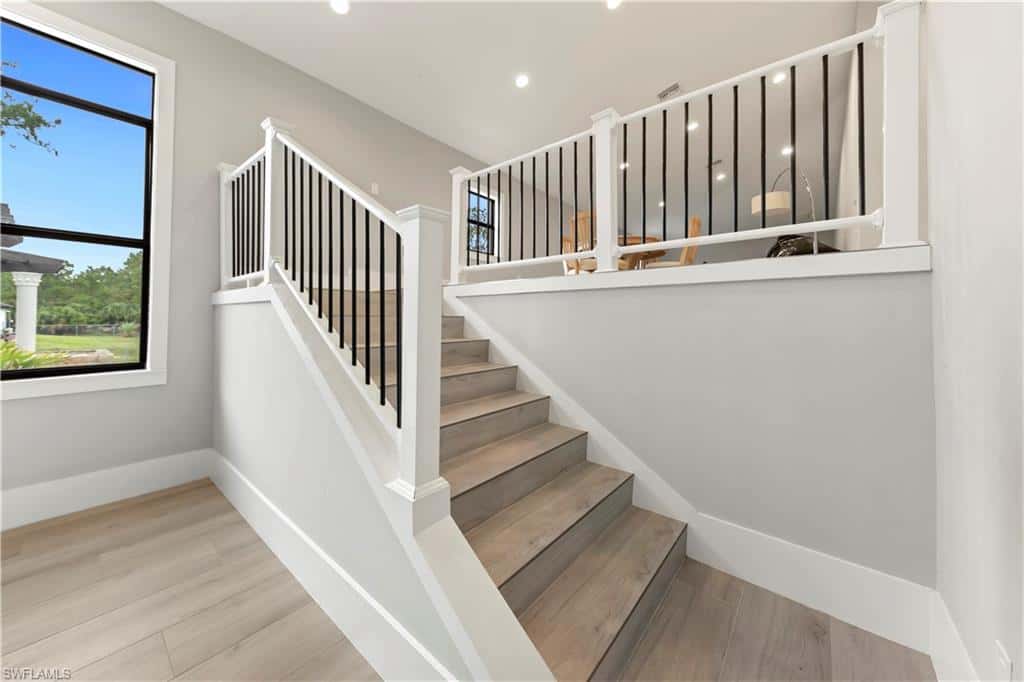 1361 Golden Gate Blvd, Naples, photo 29