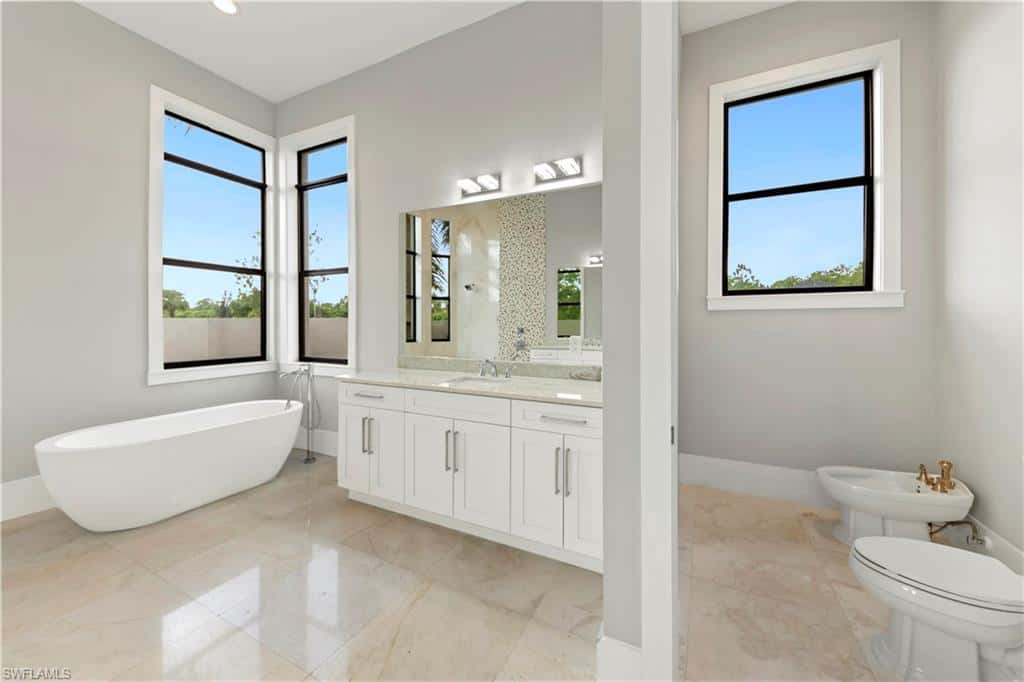1361 Golden Gate Blvd, Naples, photo 21