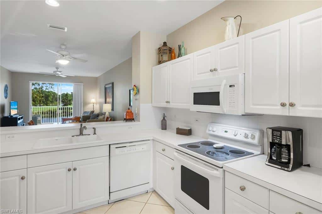 8247 Parkstone Pl #205, Naples, photo 12