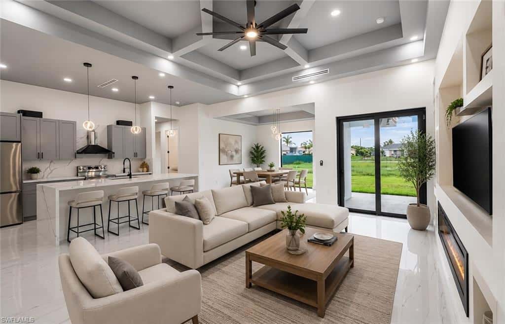 111 6th St, Cape Coral, photo 8