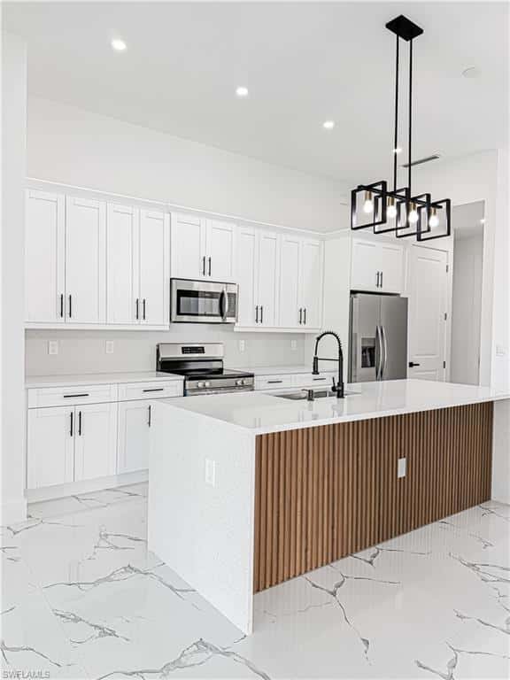 904 10th St, Lehigh Acres, photo 9