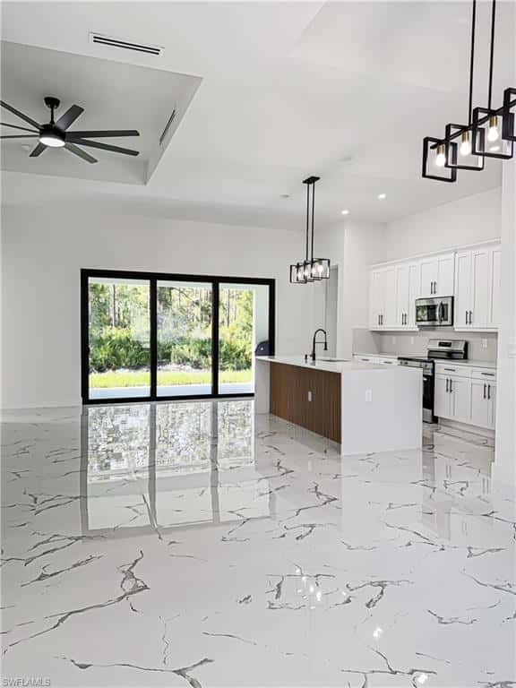 904 10th St, Lehigh Acres, photo 10