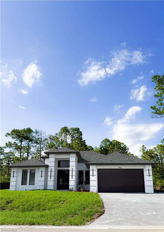 904 10th St, Lehigh Acres, photo 4