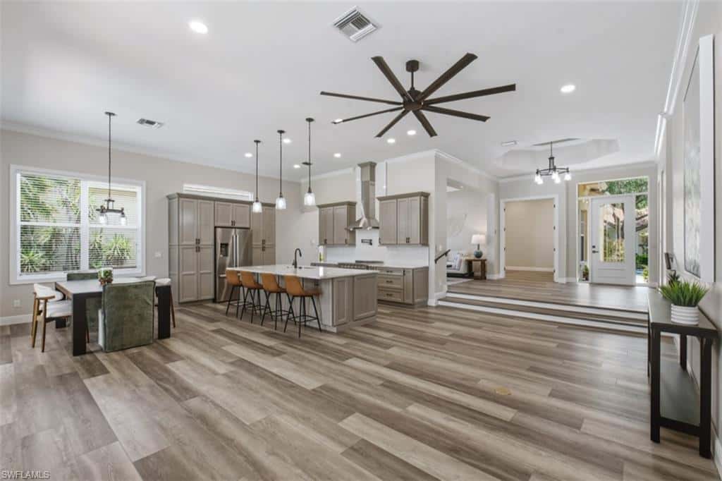 3625 Olde Cottage Ln, Bonita Springs, photo 4