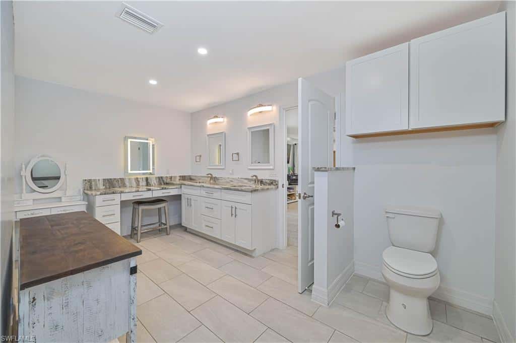 427 Stockton St, North Fort Myers, photo 42