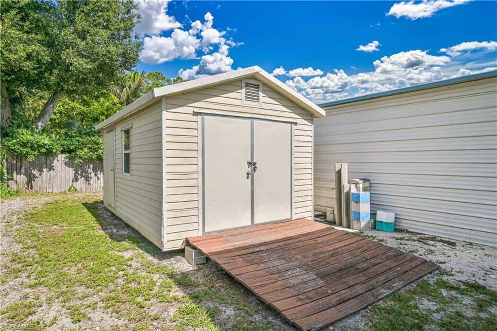 427 Stockton St, North Fort Myers, photo 21