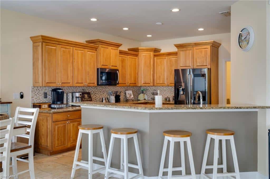 2021 17th Pl, Cape Coral, photo 5
