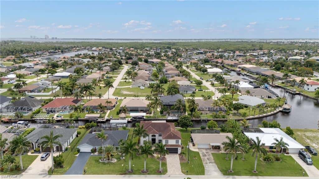 2021 17th Pl, Cape Coral, photo 39