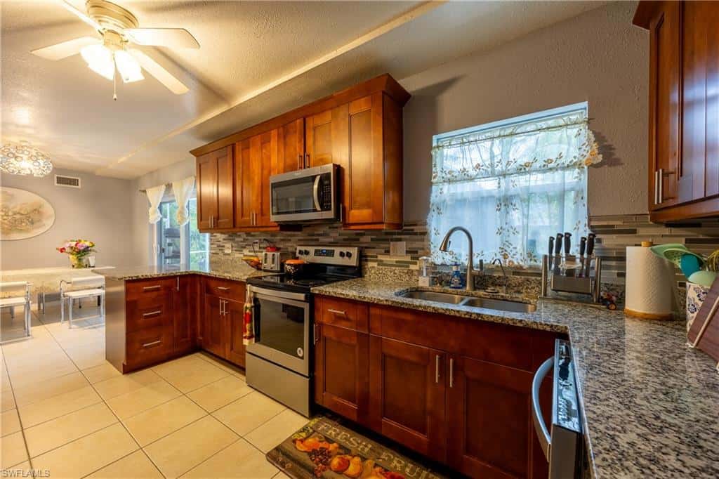 4201 6th St, Lehigh Acres, photo 23