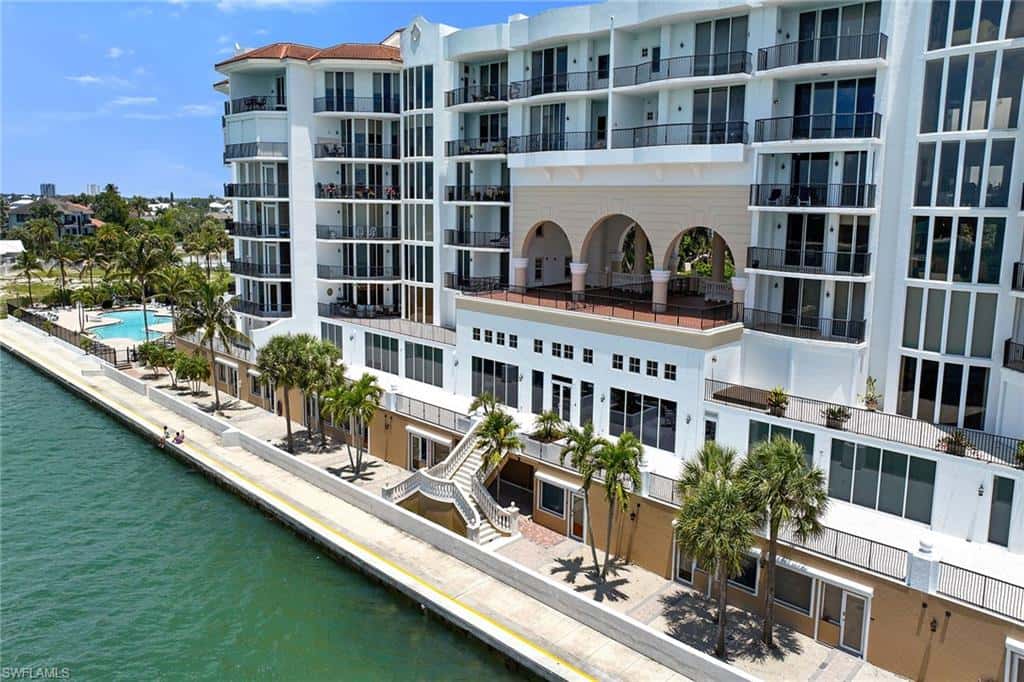 700 La Peninsula Blvd #603, Naples, photo 38