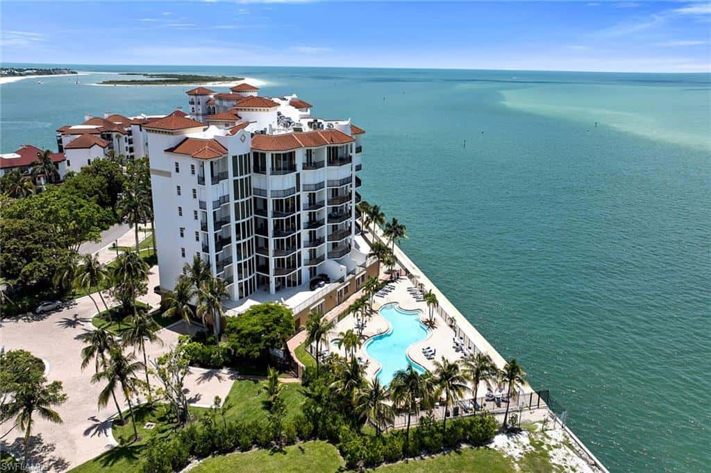 700 La Peninsula Blvd #603, Naples, photo 35