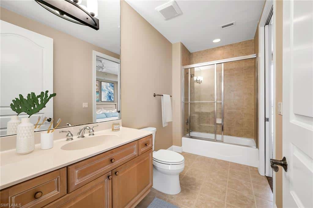 700 La Peninsula Blvd #603, Naples, photo 21
