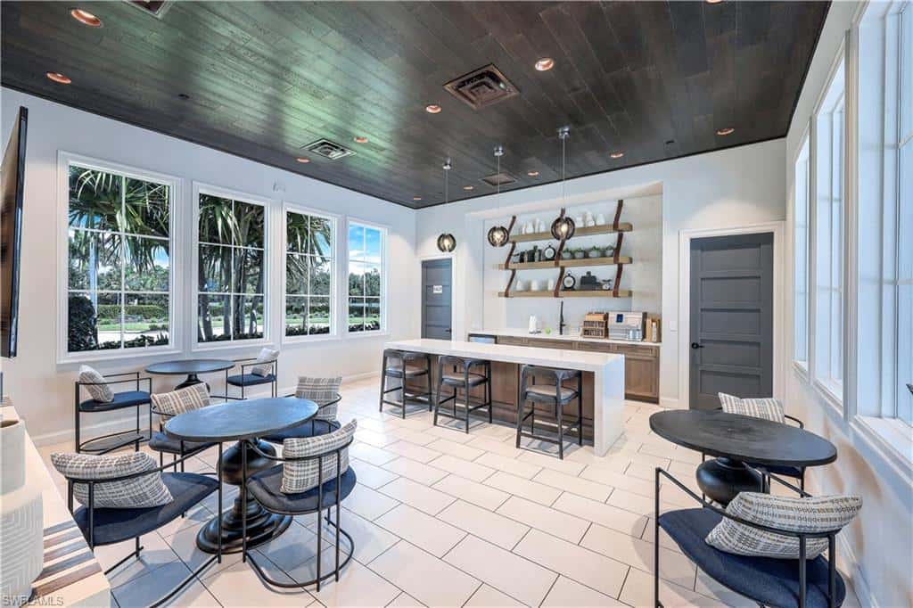8980 Mustique Ln, Naples, photo 37