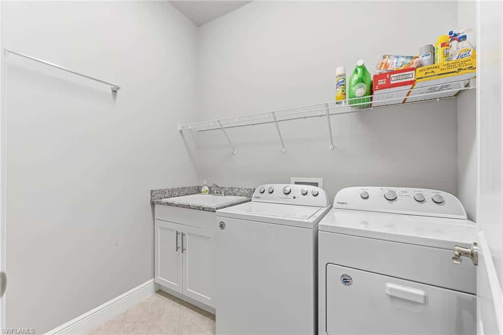 8980 Mustique Ln, Naples, photo 21