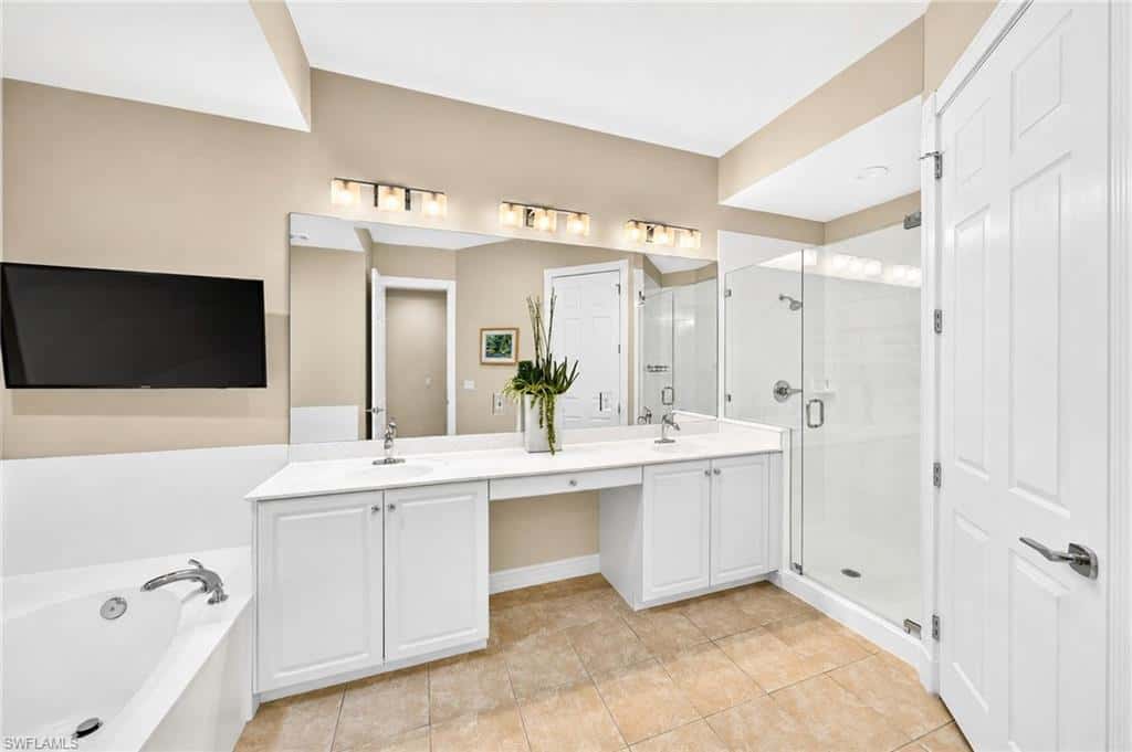 1855 Les Chateaux Blvd #5-201, Naples, photo 24