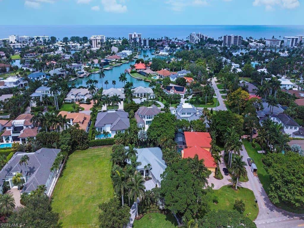 2363 Crayton Rd, Naples, photo 31