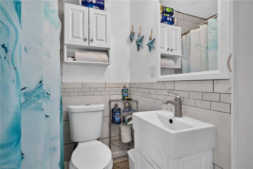 71 Mango St, Fort Myers Beach, photo 38