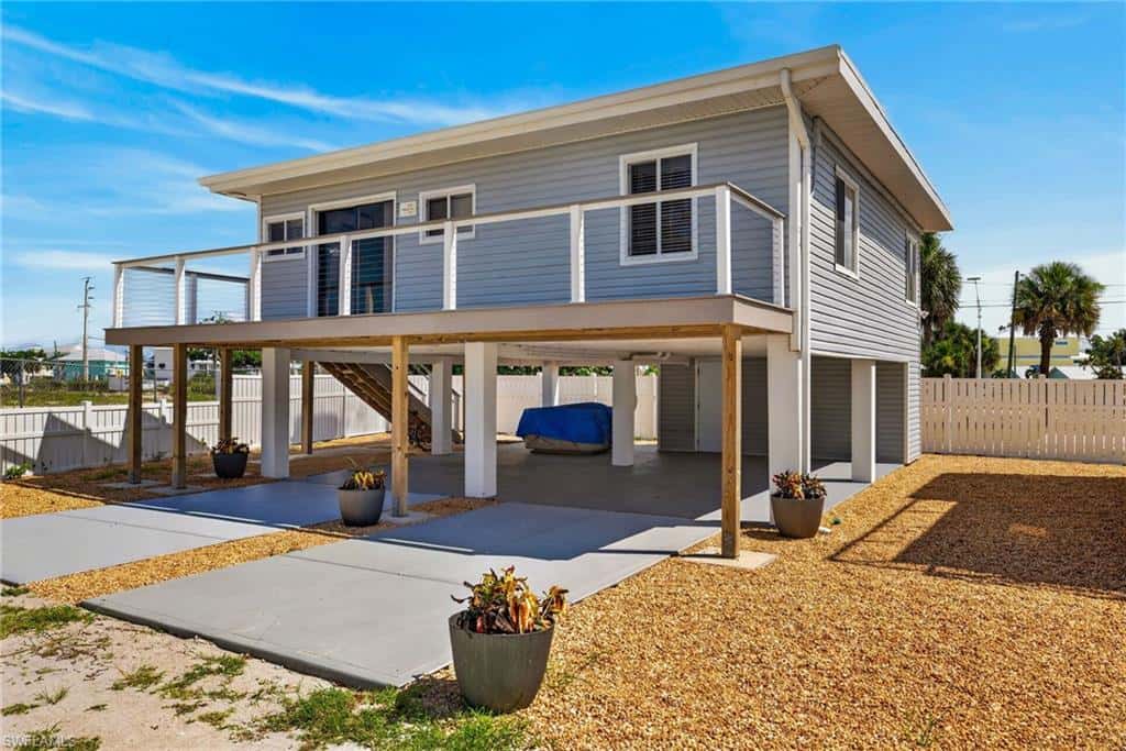 71 Mango St, Fort Myers Beach, photo 8