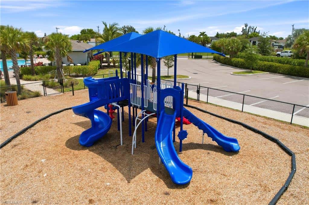 844 Heather Lake Ave, Cape Coral, photo 46