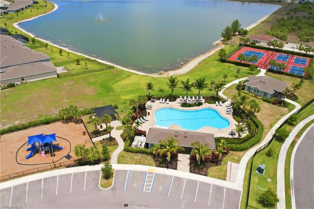 844 Heather Lake Ave, Cape Coral, photo 47