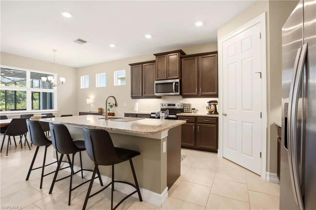 844 Heather Lake Ave, Cape Coral, photo 9