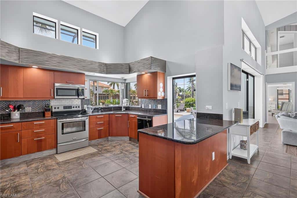 1124 Whiteheart Ct, Marco Island, photo 9