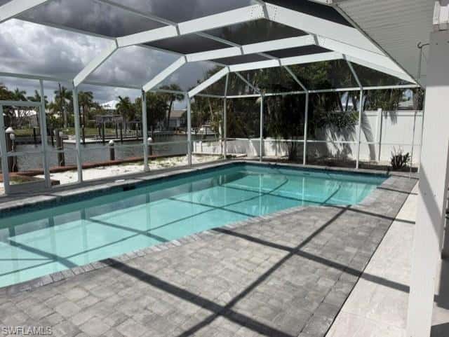 215 Albatross St, Fort Myers Beach, photo 4