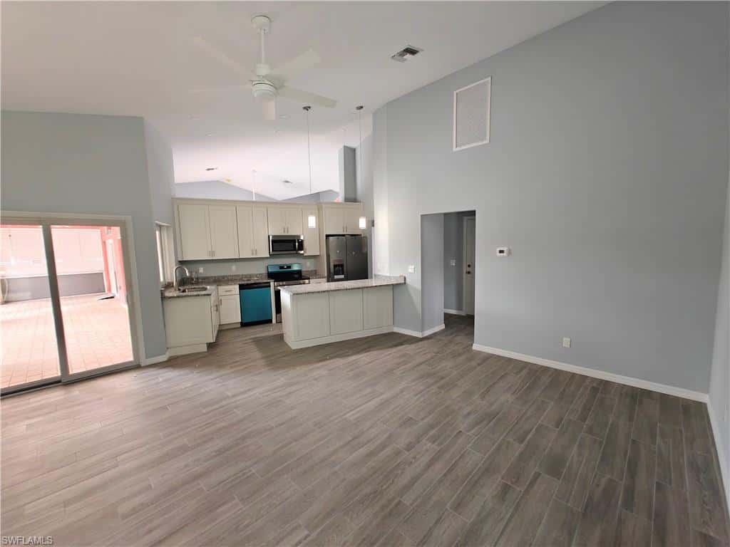 2105 53rd Ter, Cape Coral, photo 8