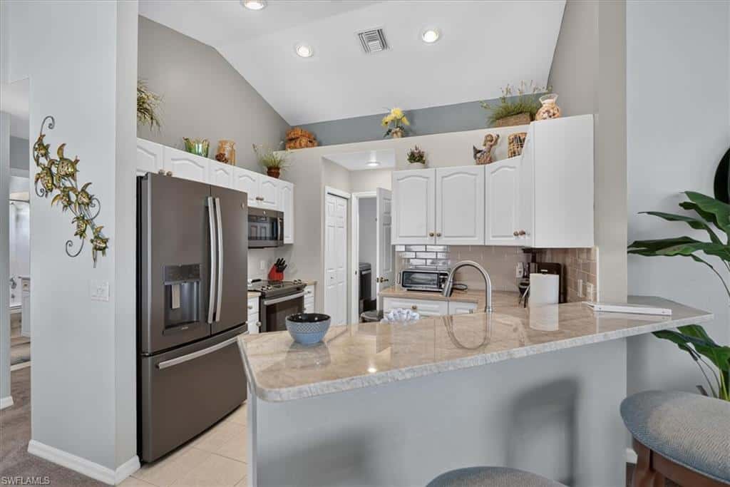 401 Donora Blvd, Fort Myers Beach, photo 34