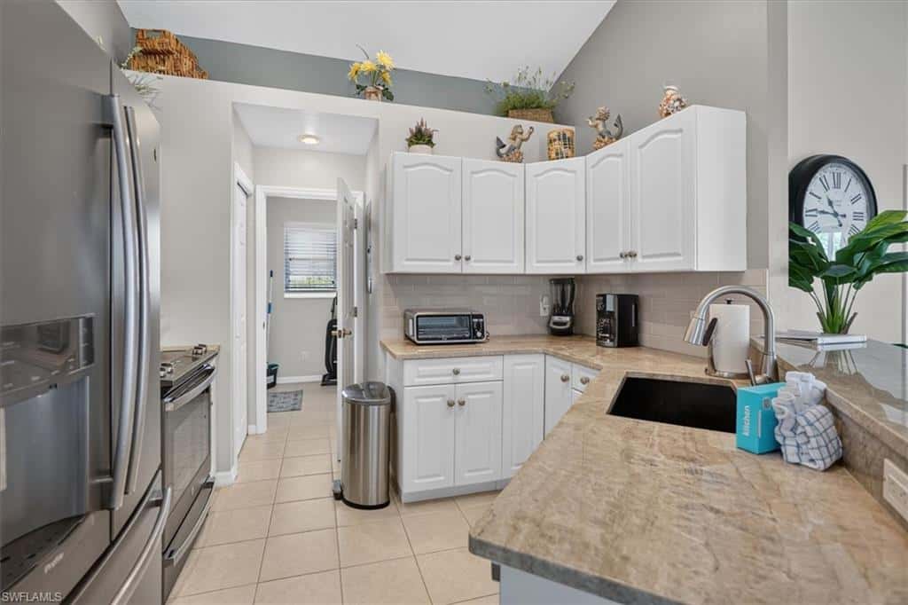 401 Donora Blvd, Fort Myers Beach, photo 10