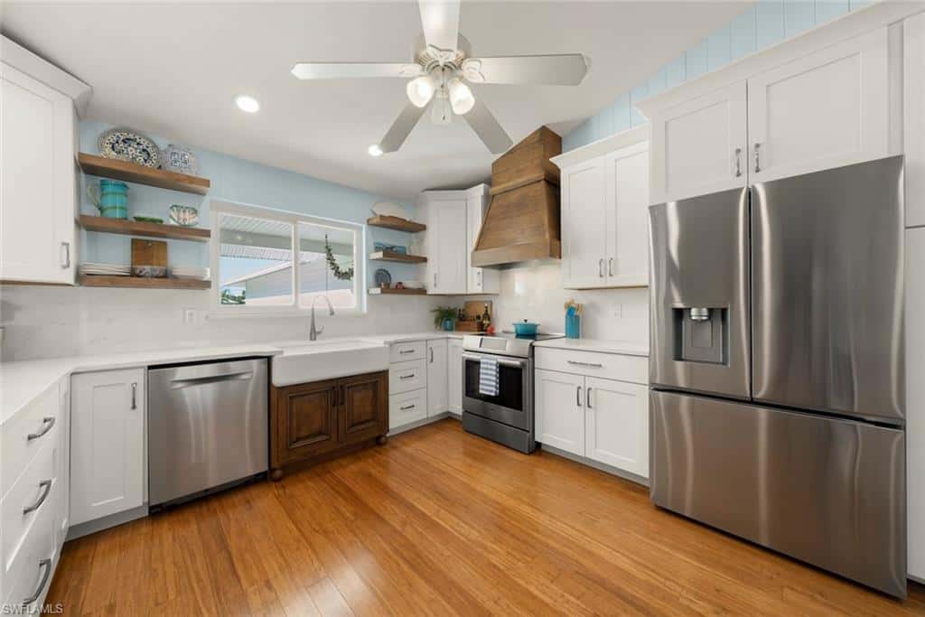 11940 Oakland Dr, Bokeelia, photo 8