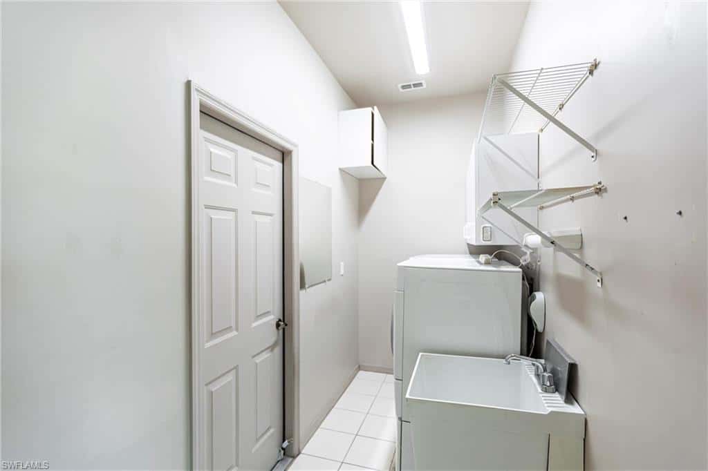 8361 Trentwood Ct, Fort Myers, photo 38