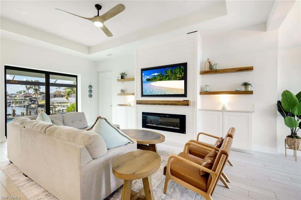 5244 Agualinda Blvd, Cape Coral, photo 6