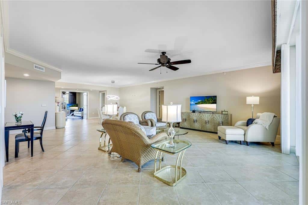 1050 Borghese Ln #605, Naples, photo 5