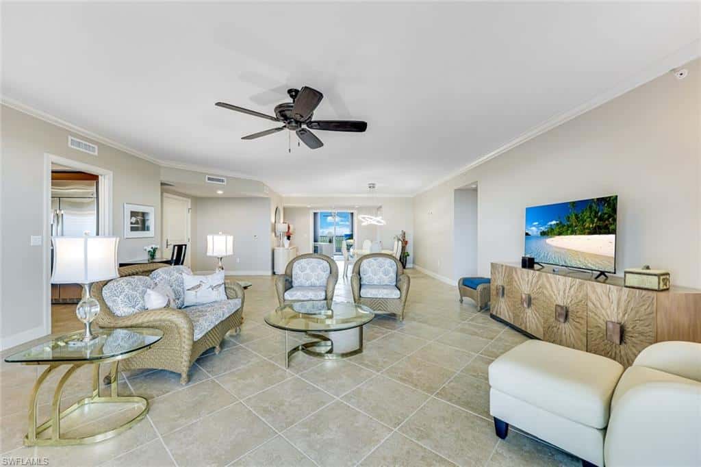 1050 Borghese Ln #605, Naples, photo 4