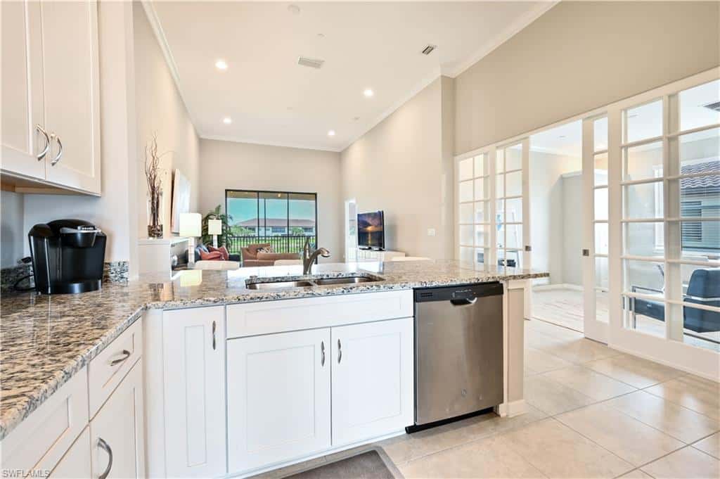 9386 Pocida Ct #204, Naples, photo 8
