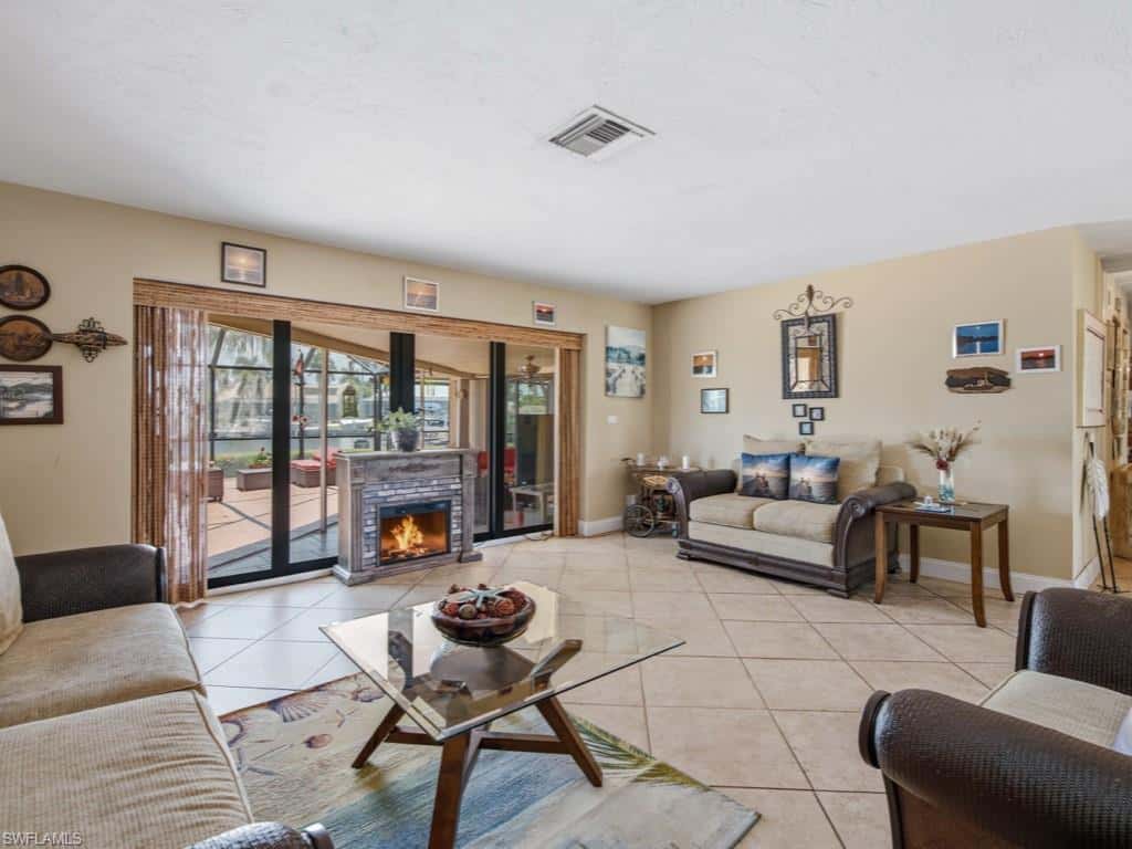 197 Gulfport Ct, Marco Island, photo 4