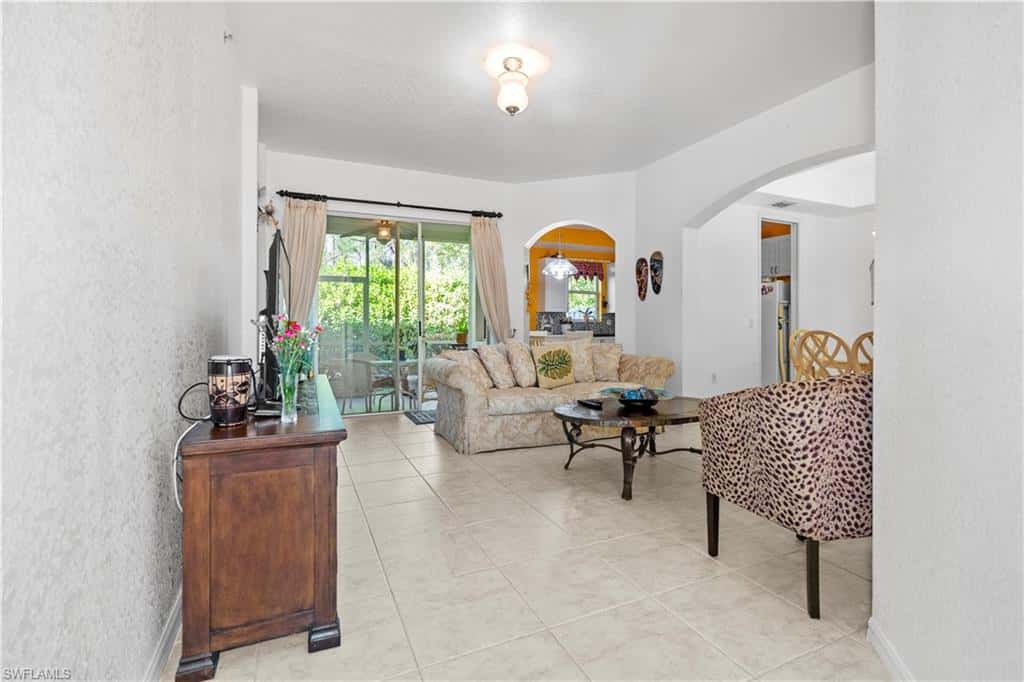 1405 Mariposa Cir #102, Naples, photo 27