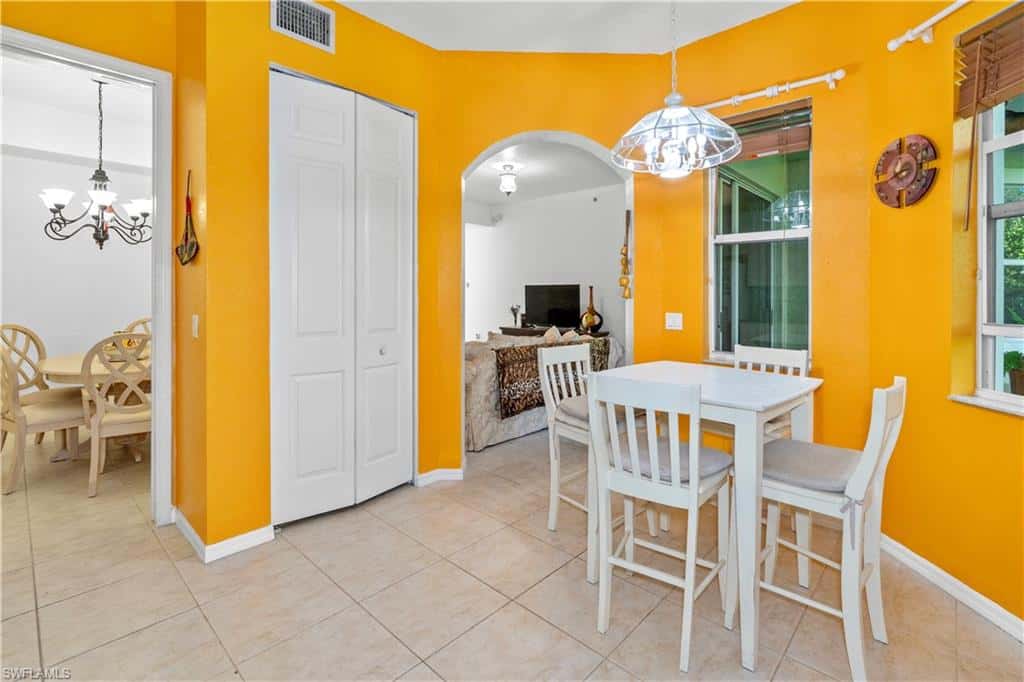 1405 Mariposa Cir #102, Naples, photo 6