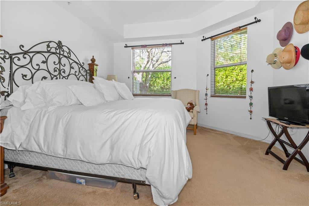 1405 Mariposa Cir #102, Naples, photo 13