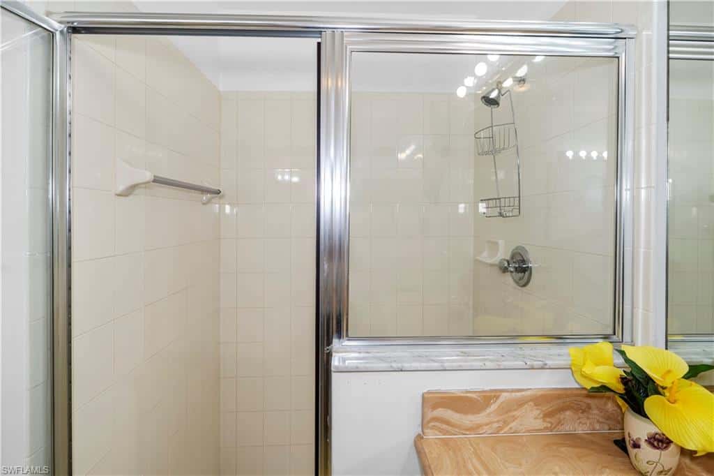 1405 Mariposa Cir #102, Naples, photo 17